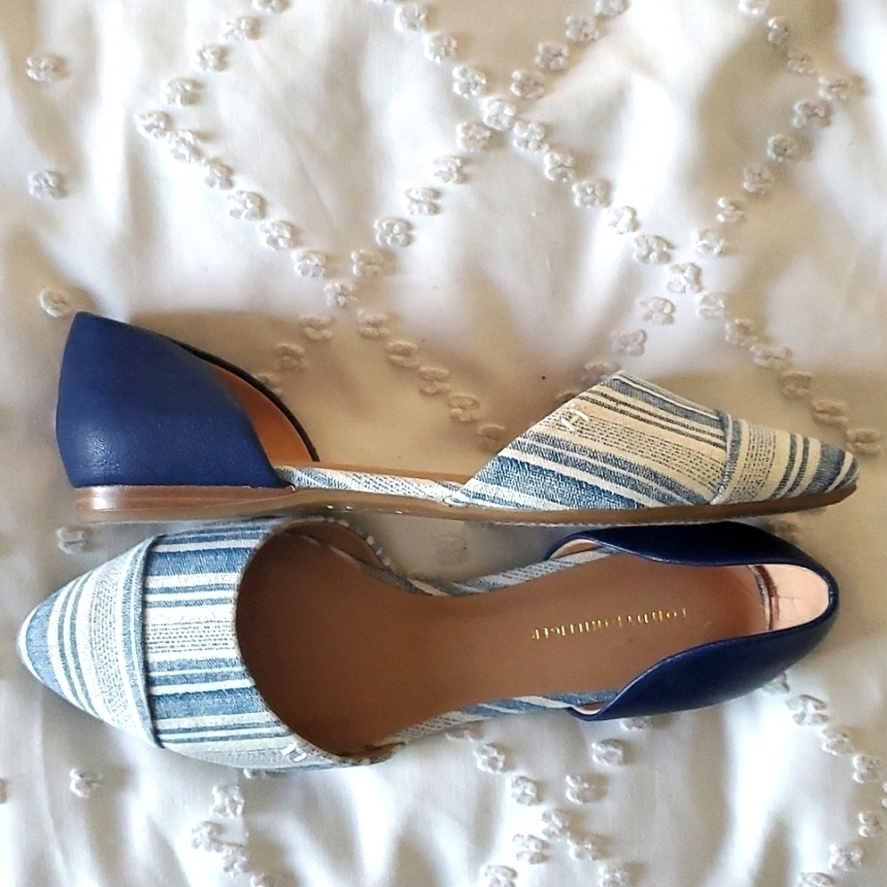Tommy Hilfiger flats size 7